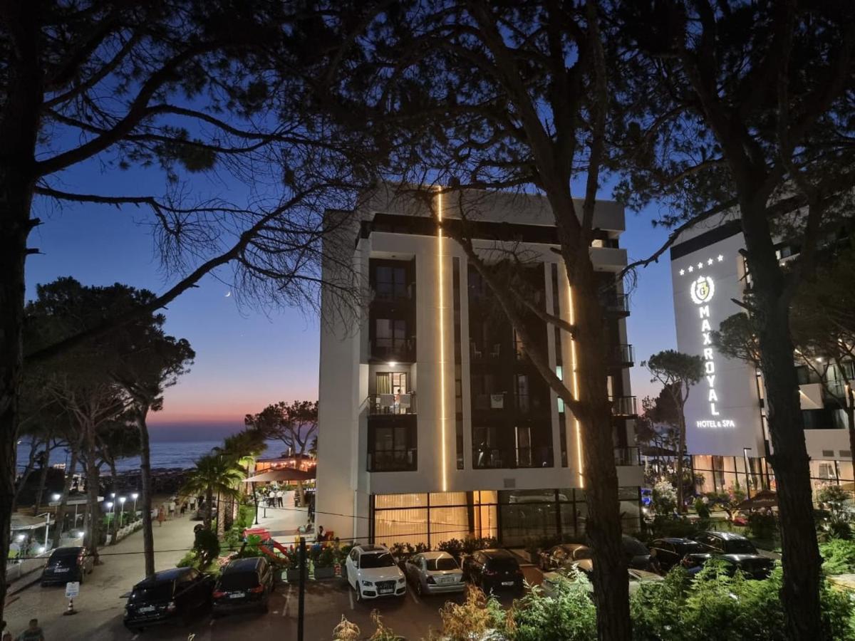 Hana Seaview Apartment Golem  Exterior photo