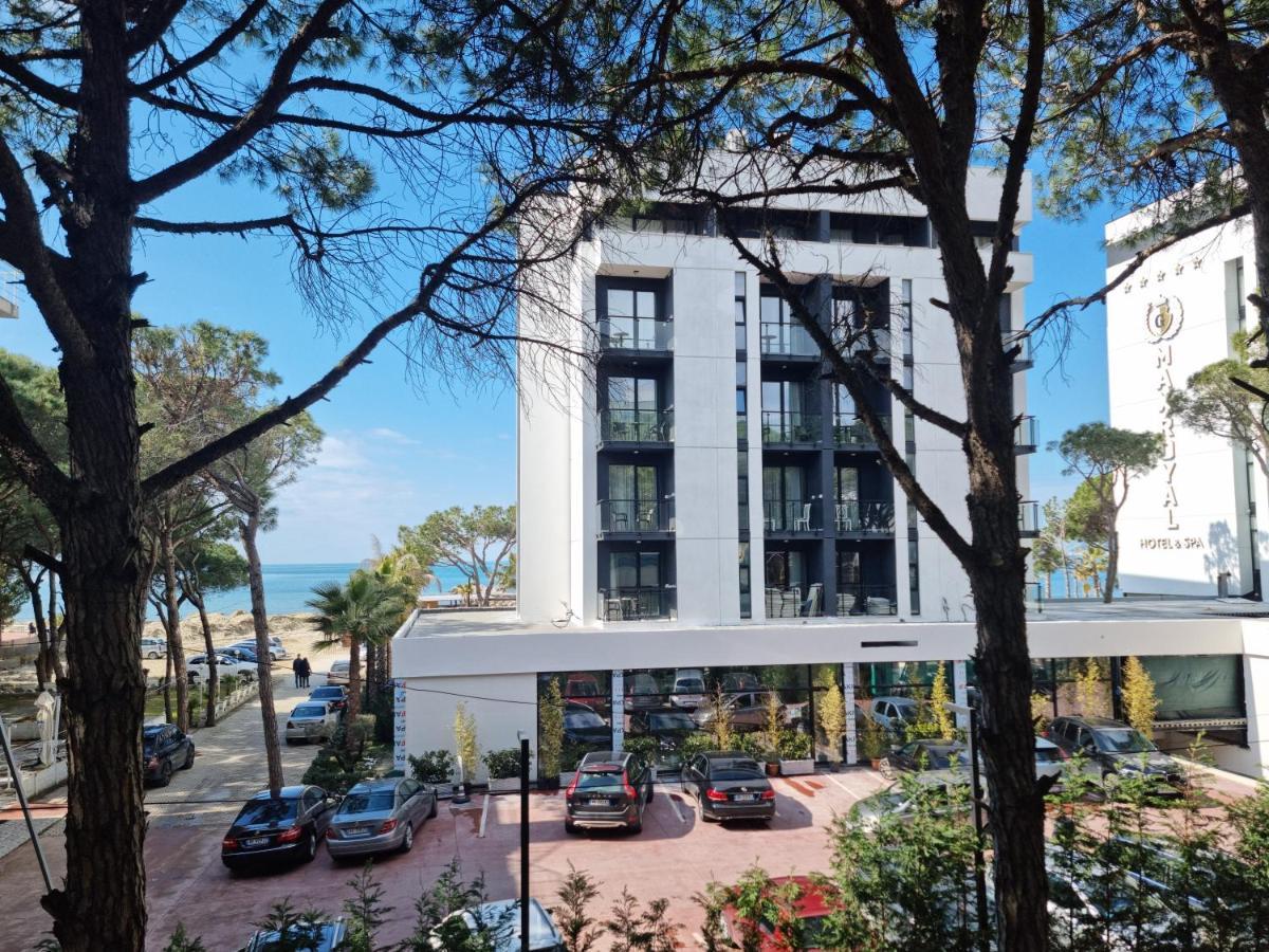 Hana Seaview Apartment Golem  Exterior photo