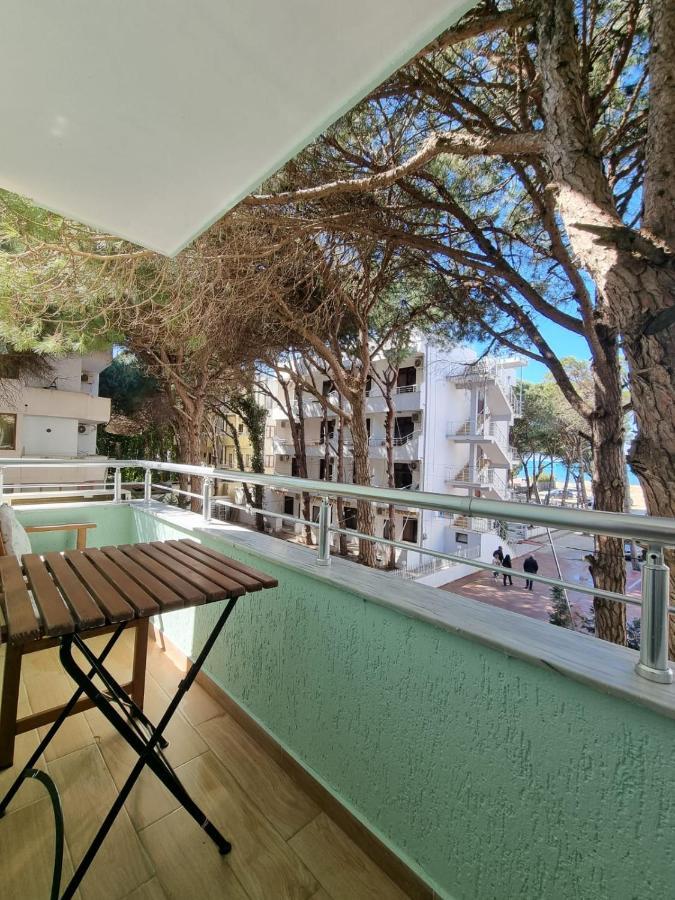 Hana Seaview Apartment Golem  Exterior photo